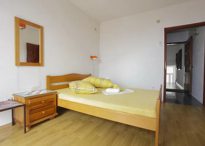 Apartament Lalic *